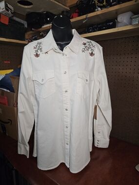 Vintage Threads Long Sleeve Embroidered Denim Shirt Small Beige